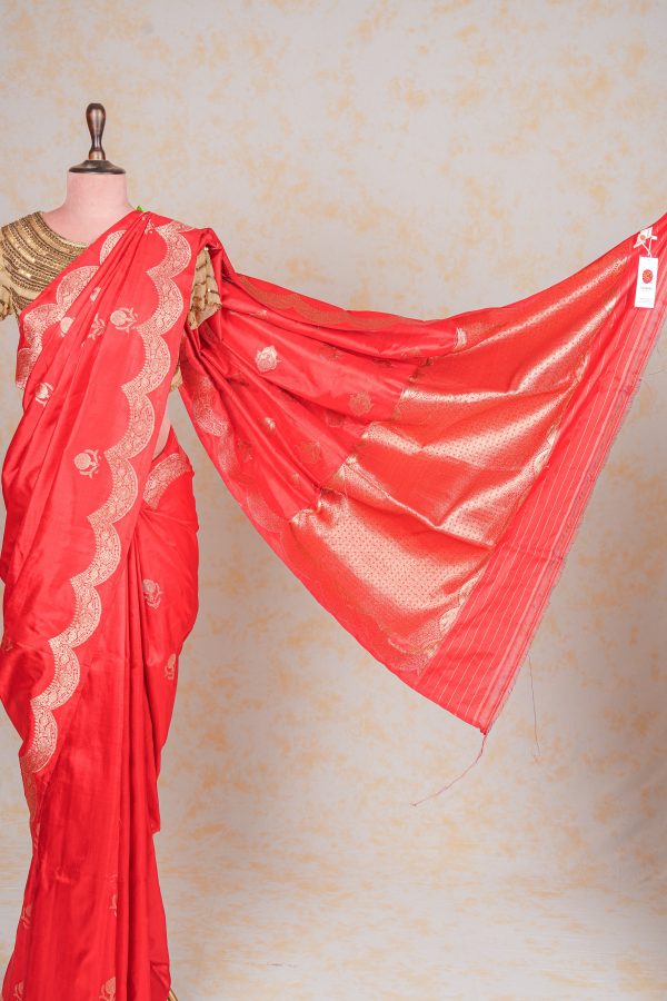 Handloom Kadhua Banarasi Katan Silk Saree - Scallop - Red For Cheap