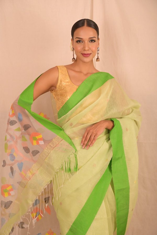 Handwoven Pastel Green Muslin Jamdani Saree Fashion