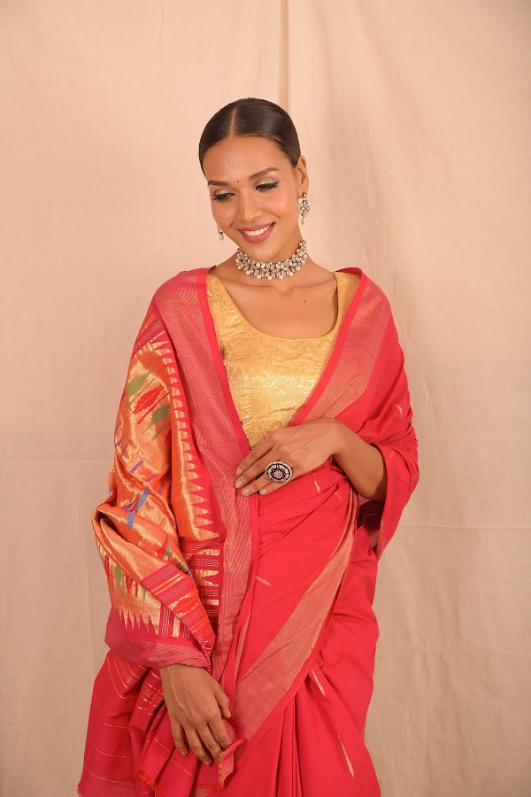 Handwoven Red & Gold Paithani Saree With Classic Pallu Hot on Sale